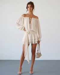 Beige Off-Shoulder Ballonärmel Rüschendress mit floralem Gürtel
