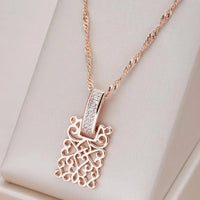 Elegante goldene Halskette mit Mandala