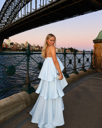 Anaïs Gestuftes Rüschensatin-Maxikleid