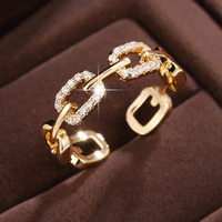 Goldener Ring “Strahlende Kette”